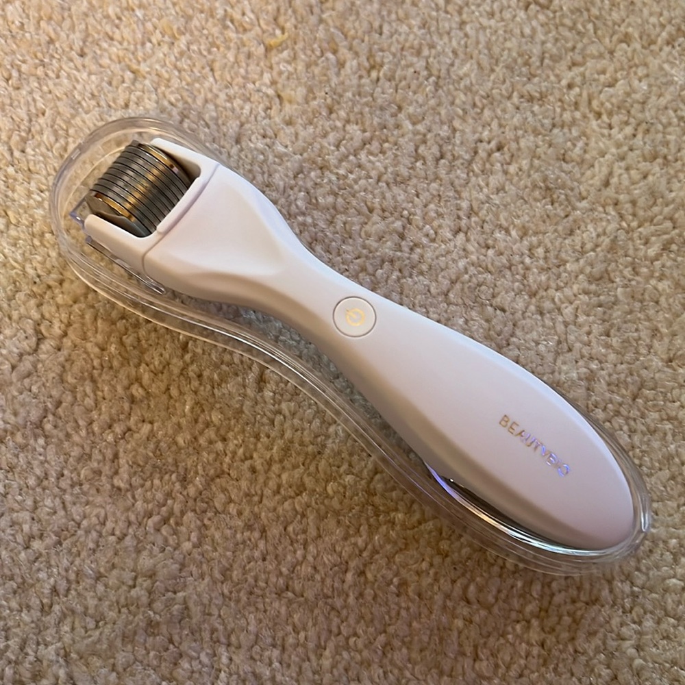 Beauty Bio GLOPRO® AT-HOME MICRONEEDLING TOOL